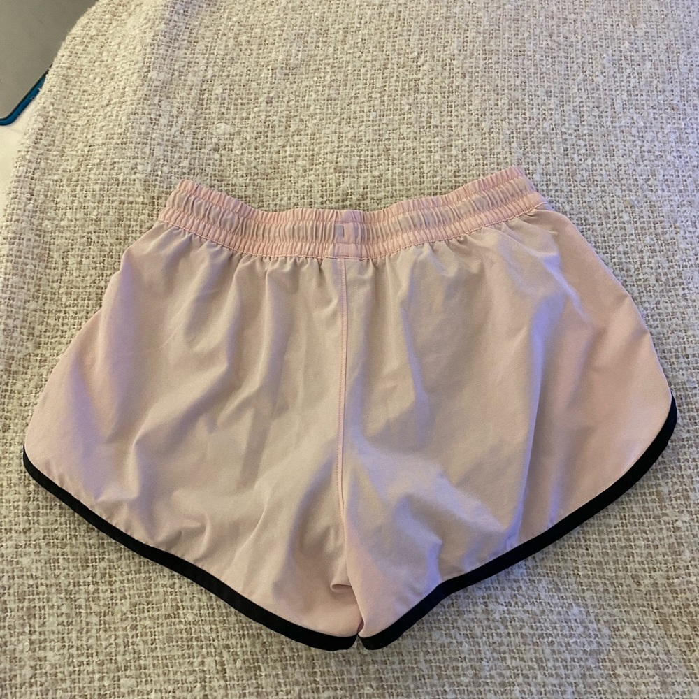 Under Armour Pink Running Shorts, SMALL, EXCELLENT condition - Picture 5 of 5